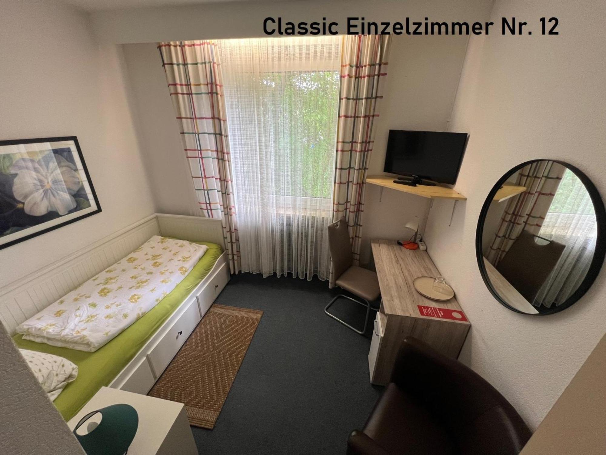 Hotelpension Am Thermalbad Bad Nenndorf Room photo
